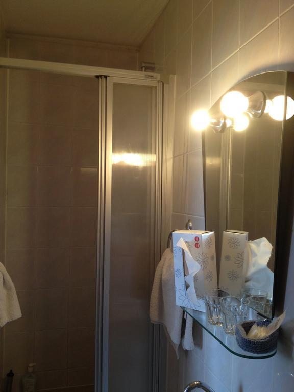Pension Pagalies Dusseldorf Room photo